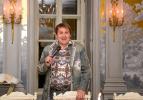 Услуги: Ведущий торжественных мероприятий