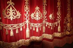Пошив штор  в конференц залы , театры, дома культуры , рестораны...