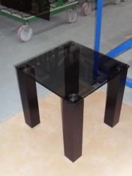 столик из стекла квадратный