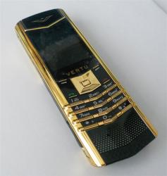 Vertu Signature gold