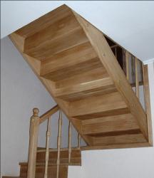 Деревянная маршевая лестница с площадками!