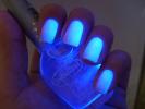 Флуоресцентный лак для ногтей